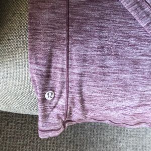 Lululemon top
